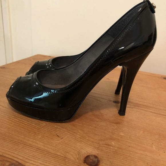 Black Stuart Weizmann shoes in perfect condition - Picture 2 of 3
